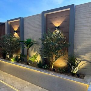 عمال تنسيق حدائق بالرياض